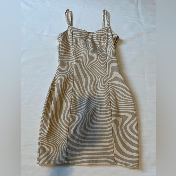 h&m tight curvy dress - Picture 1 of 3